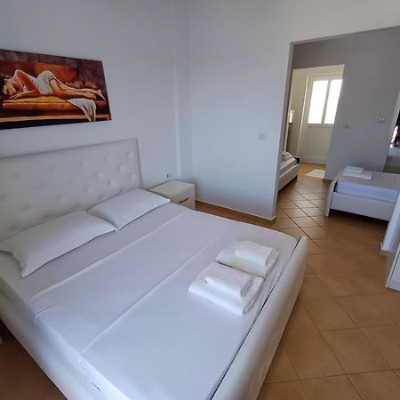 Hotel Sherifi Саранде Екстериор снимка