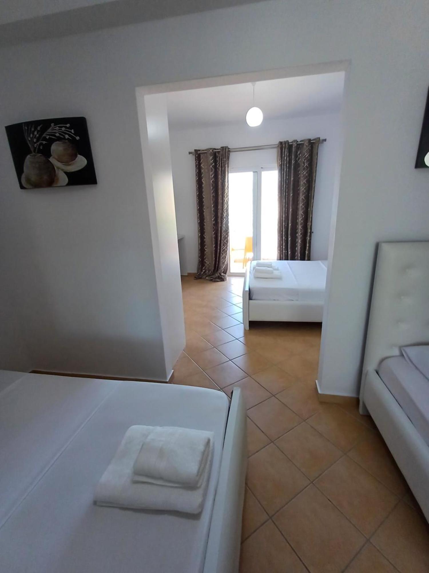 Hotel Sherifi Саранде Екстериор снимка