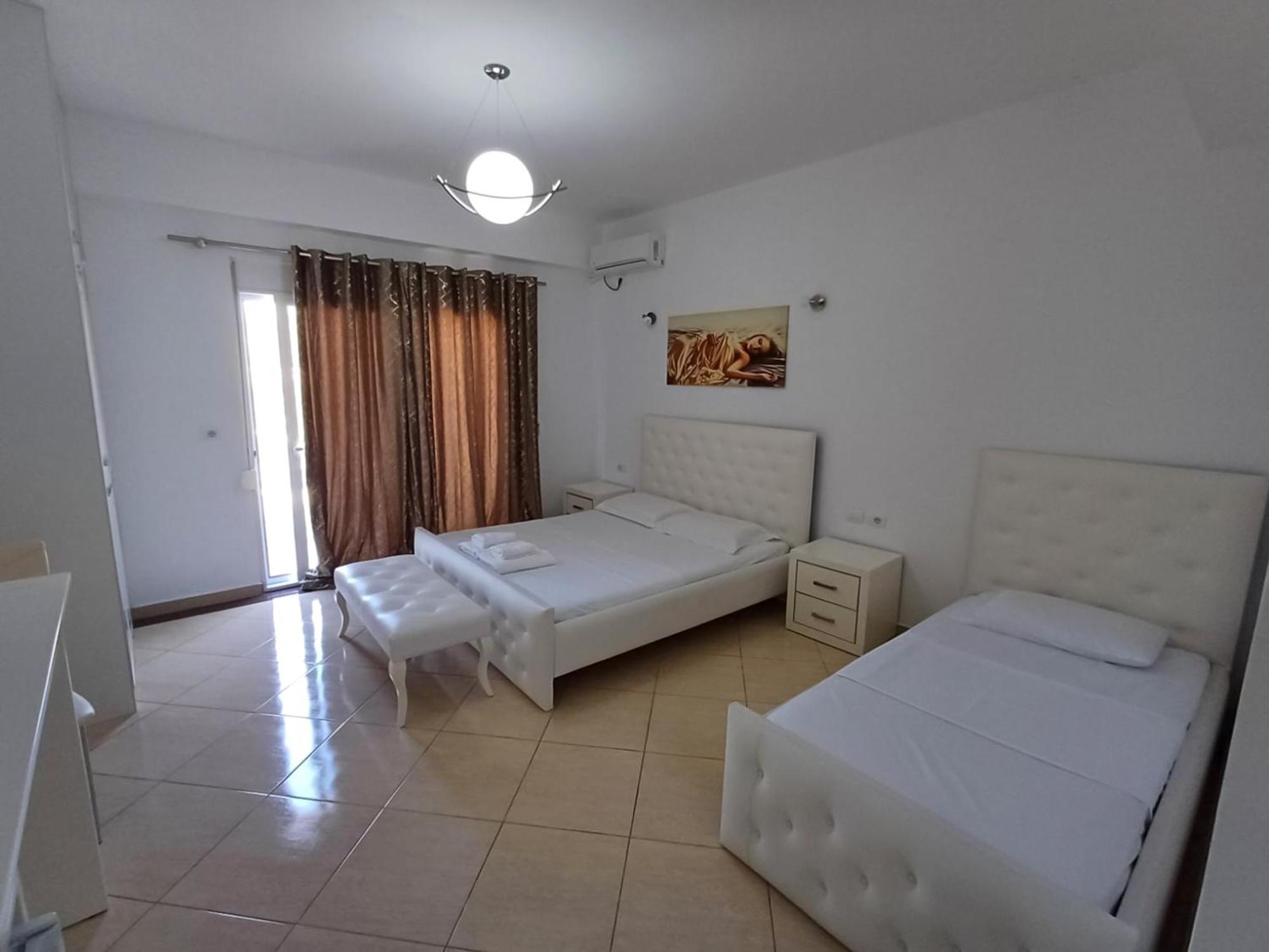 Hotel Sherifi Саранде Екстериор снимка