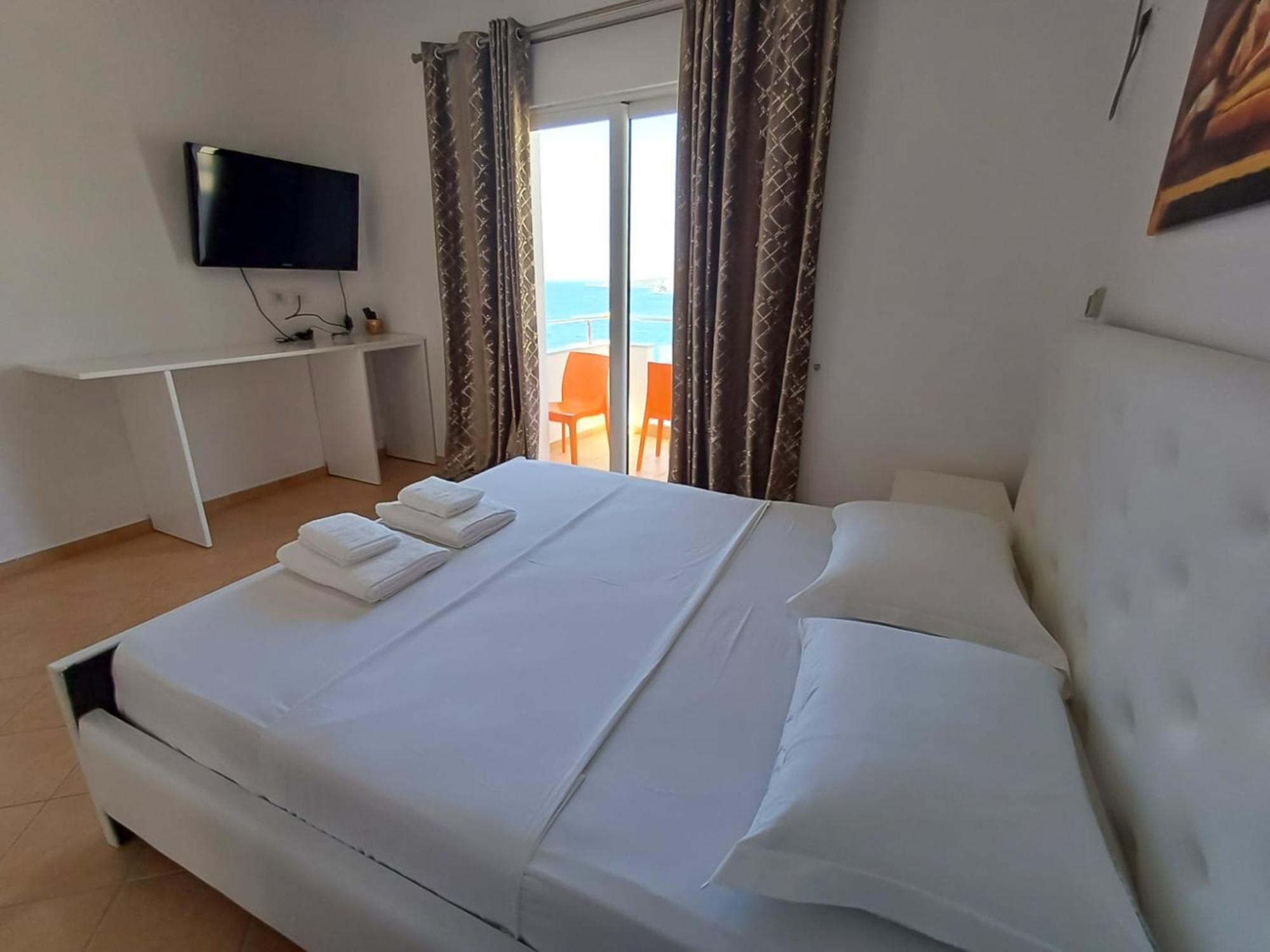 Hotel Sherifi Саранде Екстериор снимка