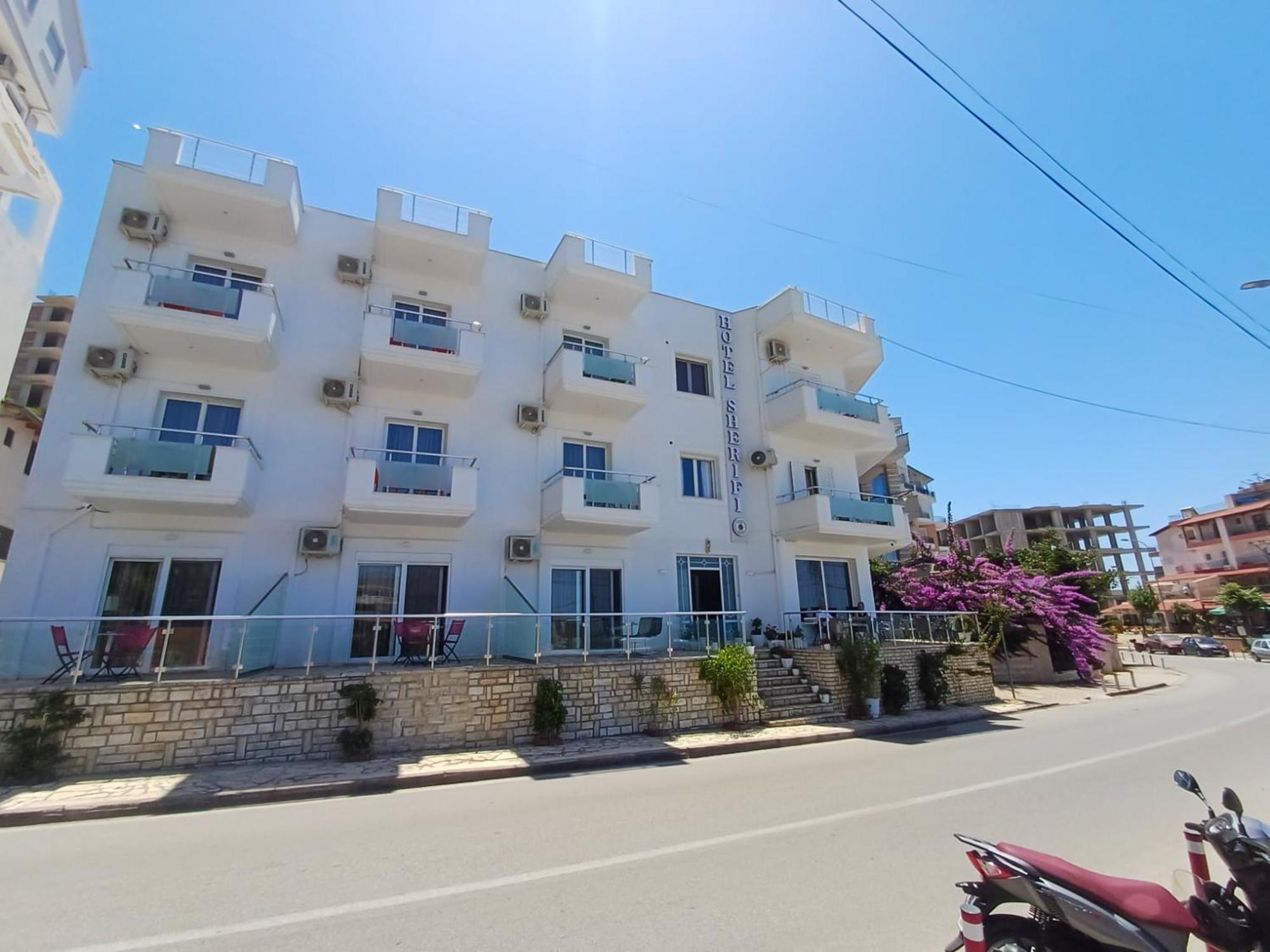 Hotel Sherifi Саранде Екстериор снимка