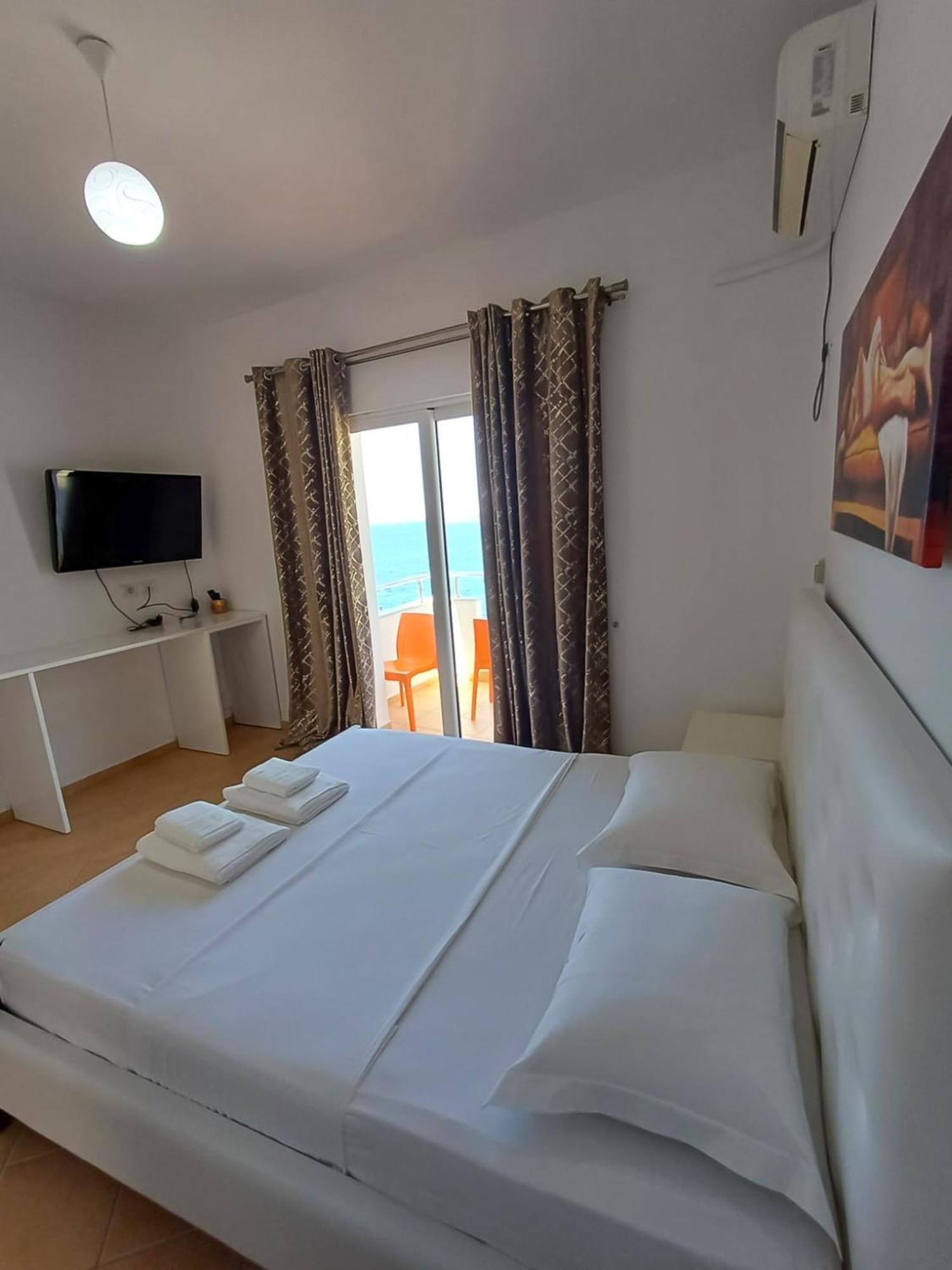 Hotel Sherifi Саранде Екстериор снимка