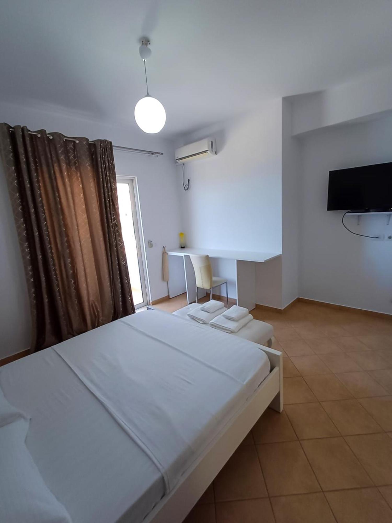 Hotel Sherifi Саранде Екстериор снимка