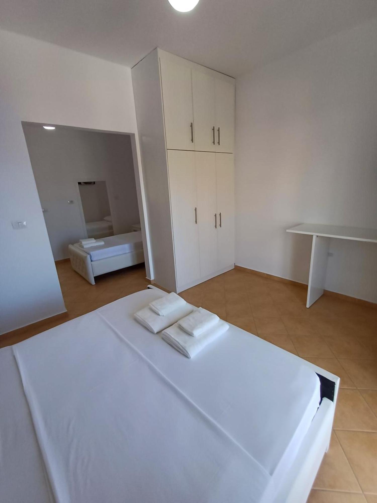 Hotel Sherifi Саранде Екстериор снимка